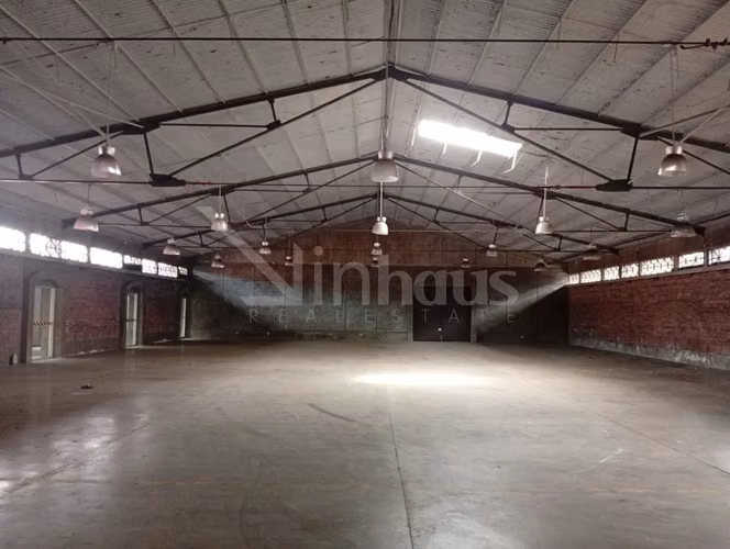 id#42773 Alquiler de Bodega y Oficinas
