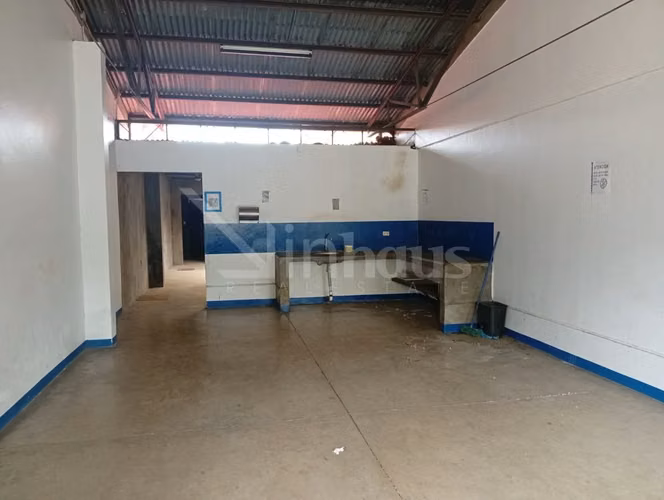 id#42773 Alquiler de Bodega y Oficinas