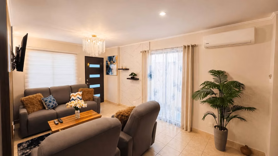 Alquiler de Casa Amueblada en La Guácima de Alajuela. - Imagen 4