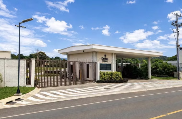 Se vende lote en condominio, Grecia, Alajuela.
