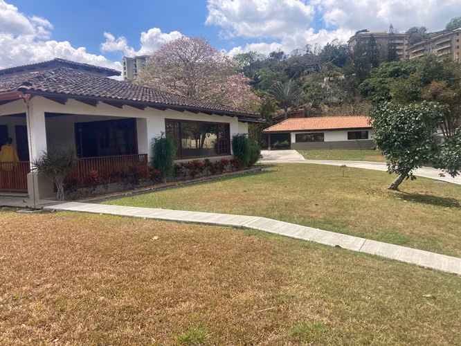 For Rent or sale Beatiful  house white apartament surrounded by gardens