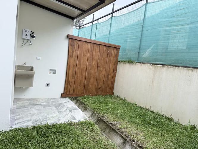 Alquiler de aptos NUEVOS en El Carmen de Guadalupe 2hab/2baños/2parq/patio - Imagen 3