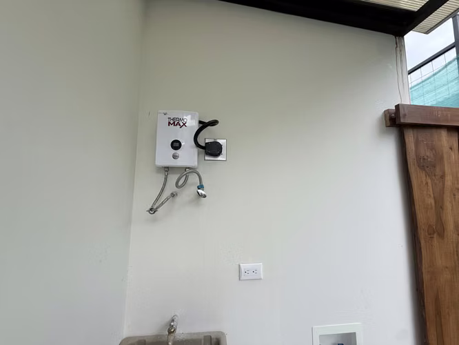 Alquiler de aptos NUEVOS en El Carmen de Guadalupe 2hab/2baños/2parq/patio - Imagen 4