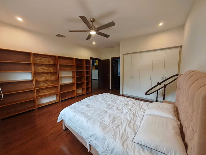 Exclusiva Casa de Lujo con Piscina Privada | Venta o Alquiler | Santa Ana