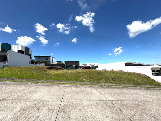 LOTE EN VENTA, ALAJUELA, GRECIA, CONDOMINIO PALMA REAL - Imagen 7