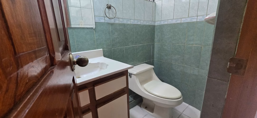 Alquiler de apartamento en Rohmoser  Amplio e Iluminado - Imagen 9