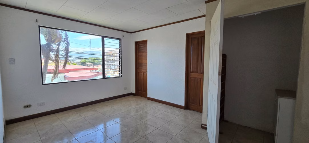 Alquiler de apartamento en Rohmoser  Amplio e Iluminado - Imagen 5