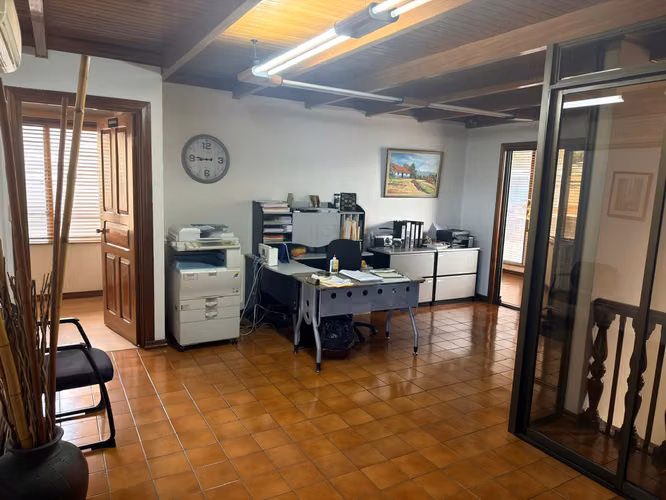 Venta edificio de Oficinas en el Boulevard de Rohrmoser