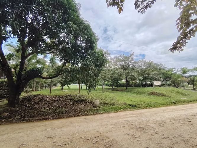 Venta de lote 2715 m2 en Pérez Zeledón - Imagen 2