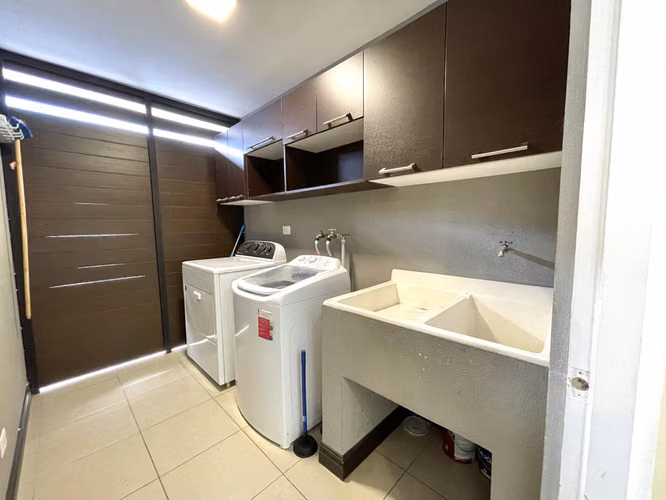 VENTA DE CASA EN CONDOMINIO, GUACHIPELÍN - ESCAZÚ - Imagen 6