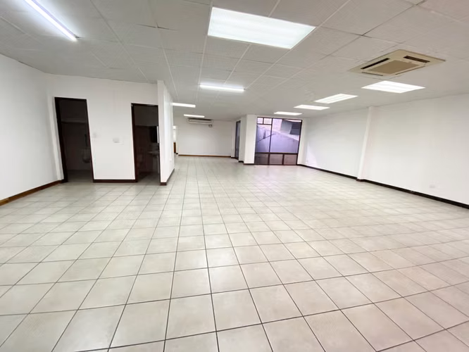 Oficina Ejecutiva en Alquiler | A/C I 1 parqueo I 160 m² | Pithaya, San José - Imagen 8