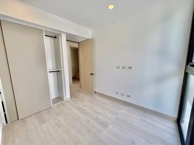 ESCAZU! LUJOSO APARTAMENTO A ESTRENAR DE 3 HAB /2.5 BAÑOS / VISTAS! - Imagen 12