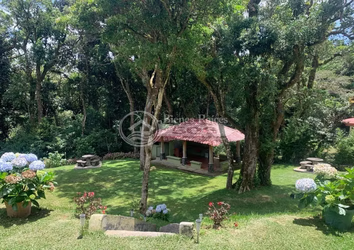 Se vende hermosa casa Los Ángeles San Rafael de Heredia