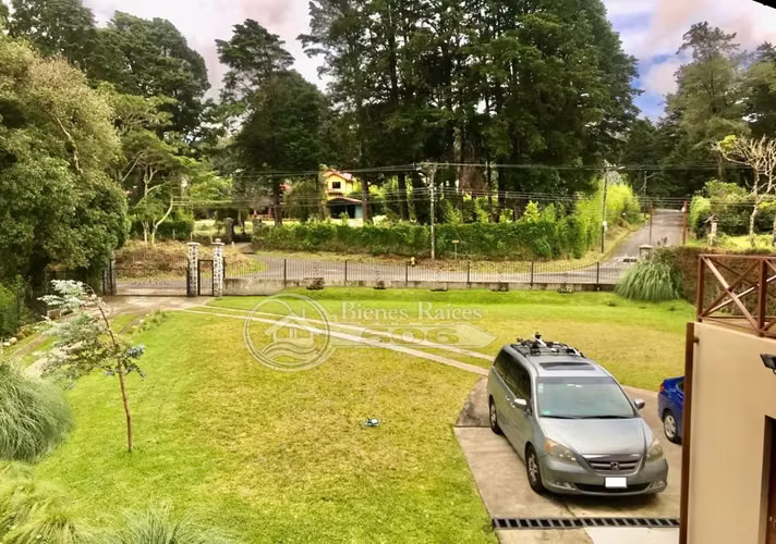 Se vende hermosa casa Los Ángeles San Rafael de Heredia