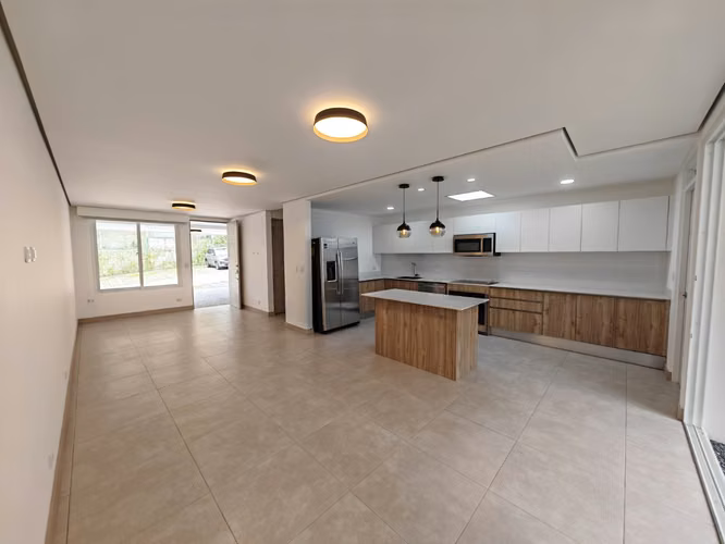 Casa de 3 habitaciones en Alquiler | Escazú - Imagen 10