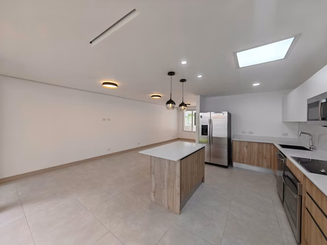 Casa de 3 habitaciones en Alquiler | Escazú - Imagen 8