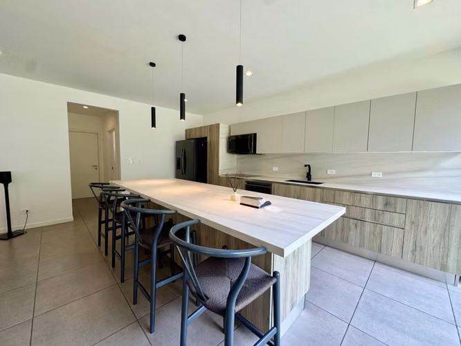 Casa de lujo en venta en exclusivo condominio cerrado.