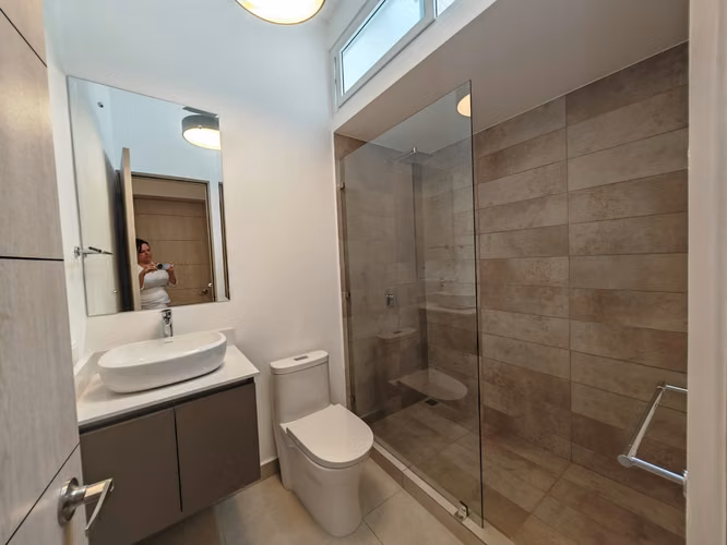 Estrena moderna casa en La Vita, San Antonio de Escazú - Imagen 11