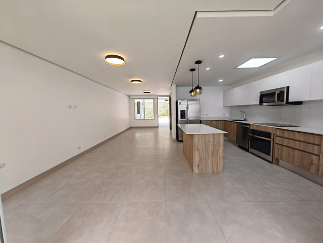 Estrena moderna casa en La Vita, San Antonio de Escazú - Imagen 4