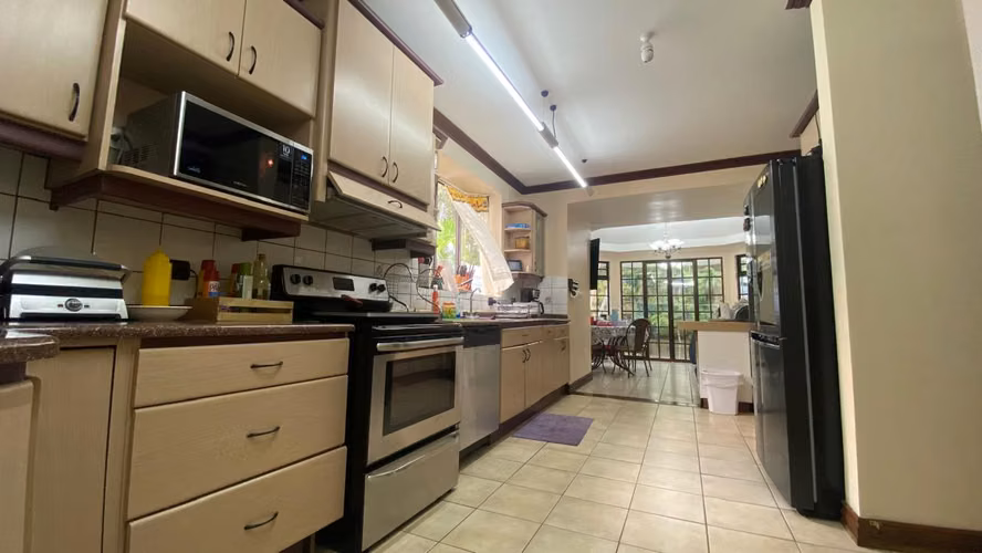 Se vende espectacular residencia en el prestigioso Residencial Altamonte