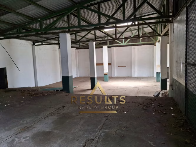 URGENT! BODEGA Industrial o Comercial