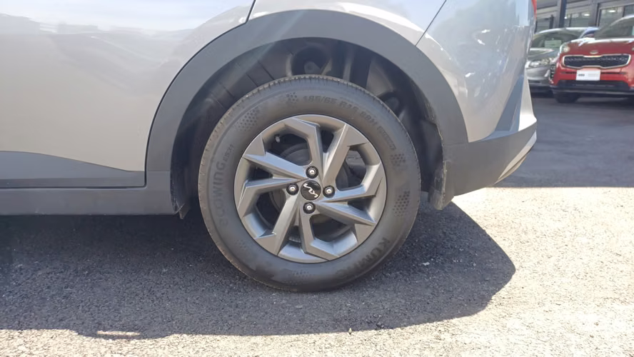 KIA K3 SEDAN HATCHBACK 4 PUERTAS AÑO 2026
