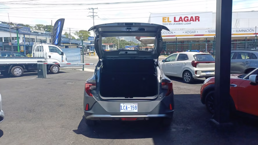 KIA K3 SEDAN HATCHBACK 4 PUERTAS AÑO 2026