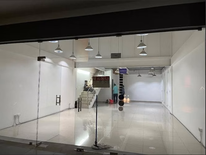Lindora Local comercial , ofibodega 103 mtrs  cuadrados en lindora pozos santa ana