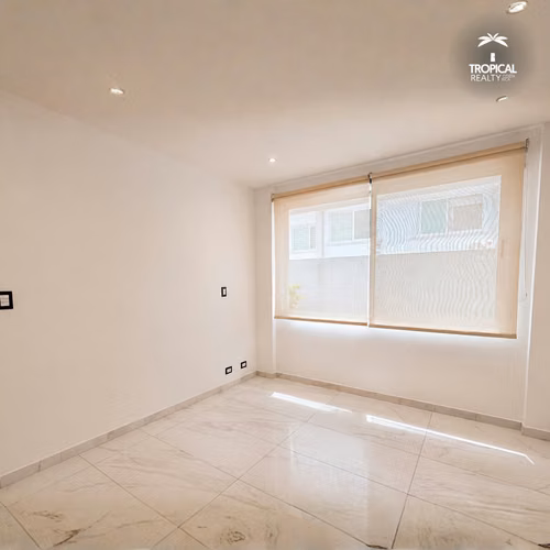 Casa Moderna en Alquiler con 3 Habitaciones en Suite en Santa Ana | US$2,700 - Imagen 13