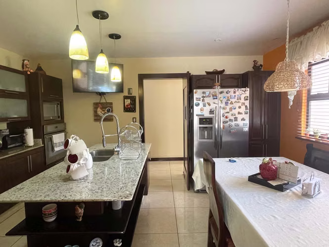 ALQUILER O VENTA CASA EN CONDOMINIO ALBACETE CARTAGO
