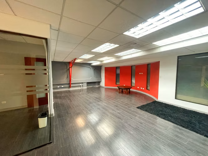 Edificio comercial en venta en Guachipelín, Escazú | INVERSIÓN! P632