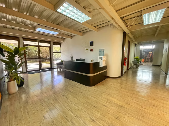 Edificio comercial en venta en Guachipelín, Escazú | INVERSIÓN! P632