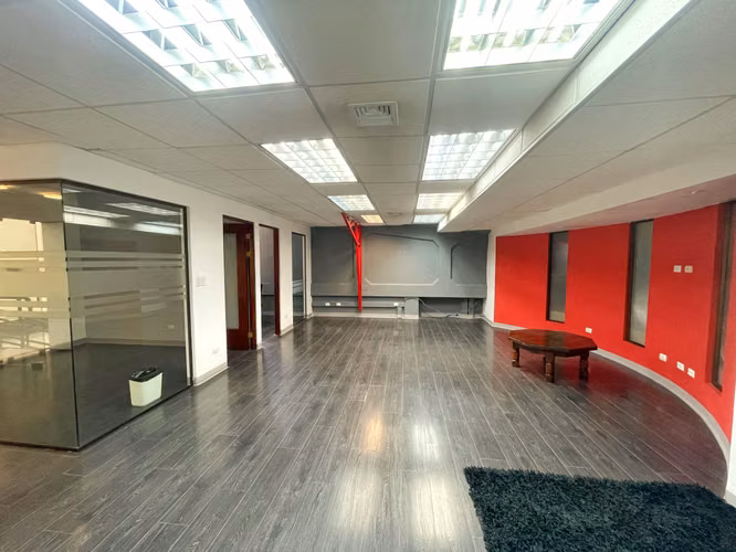 Edificio comercial en venta en Guachipelín, Escazú | INVERSIÓN! P632