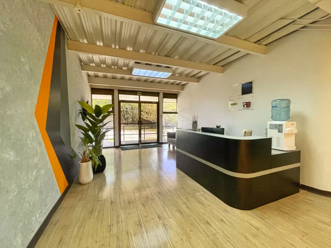 Edificio comercial en venta en Guachipelín, Escazú | INVERSIÓN! P632