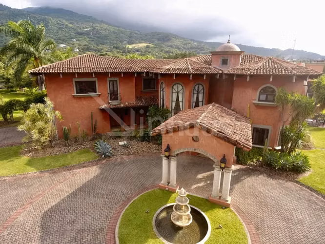 Alquiler de casa de lujo en Piedades de Santa Ana - Imagen 5
