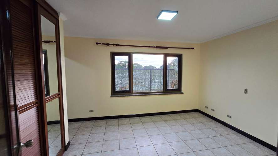 Alquiler de Casa, Residencial Doña Claudia (Ciudad Cariari), ubicación estratégica.