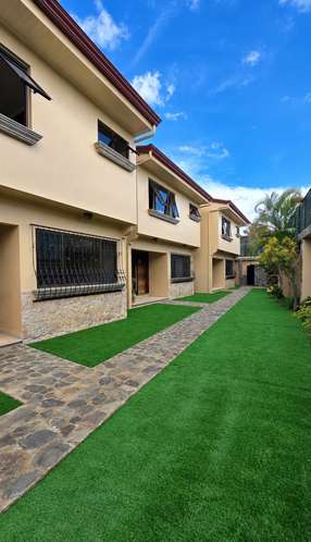 Alquiler de Casa, Residencial Doña Claudia (Ciudad Cariari), ubicación estratégica.
