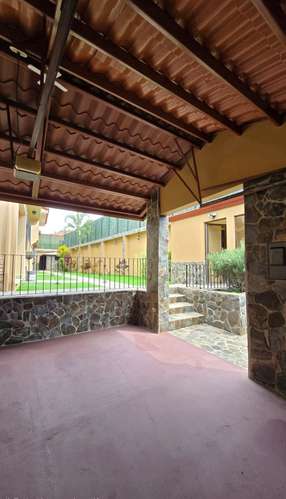 Alquiler de Casa, Residencial Doña Claudia (Ciudad Cariari), ubicación estratégica.