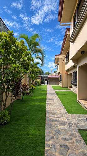 Alquiler de Casa, Residencial Doña Claudia (Ciudad Cariari), ubicación estratégica.