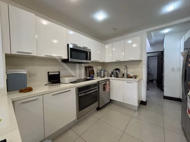Alquiler de Town House con línea blanca en Jaboncillos - Imagen 3