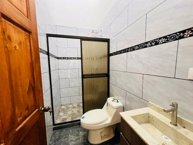 EXCLUSIVA CASA EN ALQUILER