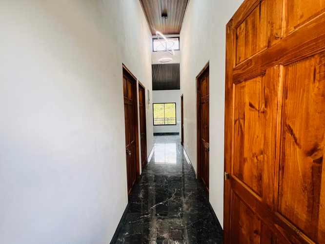 EXCLUSIVA CASA EN ALQUILER