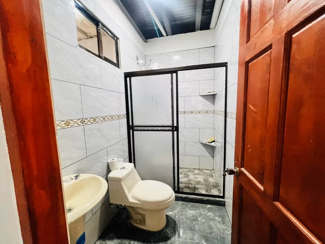EXCLUSIVA CASA EN ALQUILER