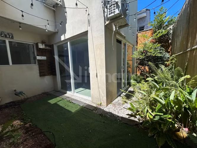 Alquiler de casa con línea blanca en Escazu