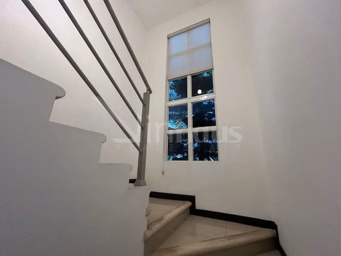 Alquiler de casa con línea blanca en Escazu