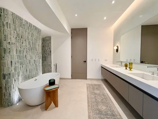 VENTA DE CASA EN BOSQUES DE LINDORA 4921