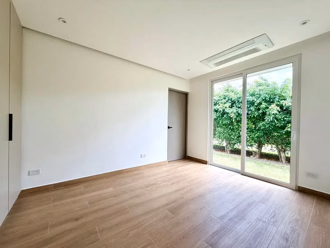 VENTA DE CASA EN BOSQUES DE LINDORA 4921