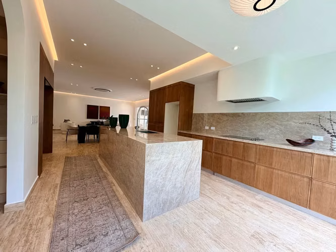 VENTA DE CASA EN BOSQUES DE LINDORA 4921