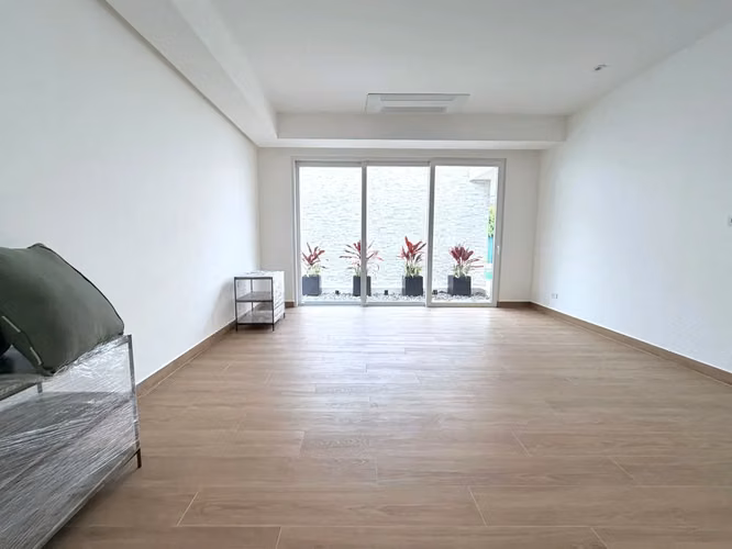 VENTA DE CASA EN BOSQUES DE LINDORA 4921
