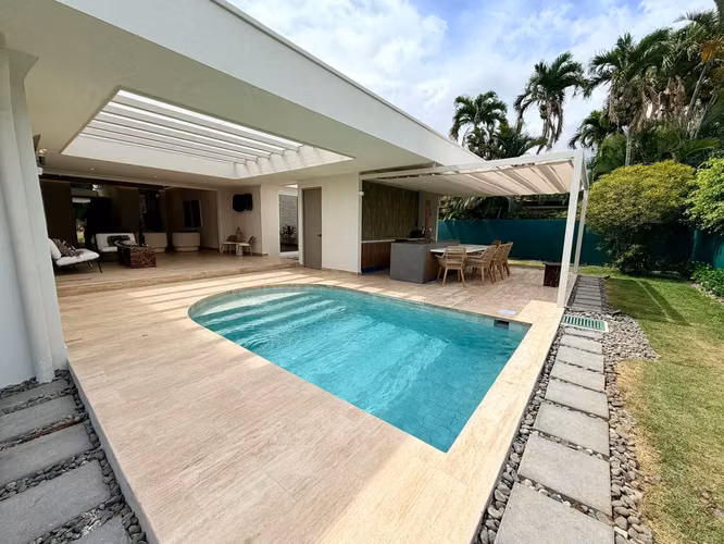 VENTA DE CASA EN BOSQUES DE LINDORA 4921